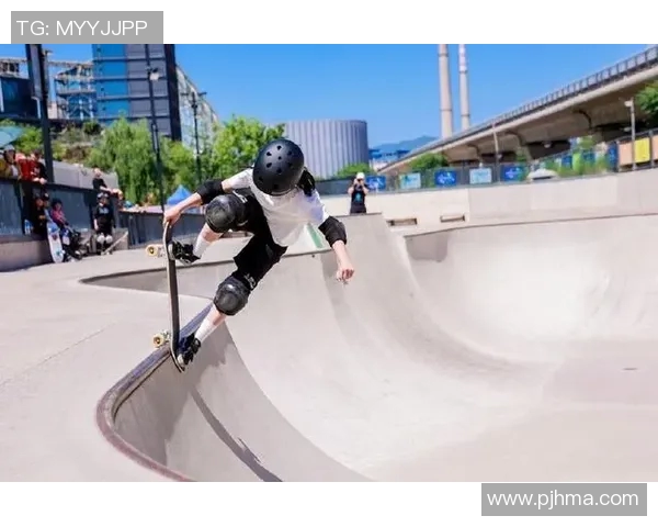 北京滑板队在极限运动世界杯中的默契配合与精彩表现分析