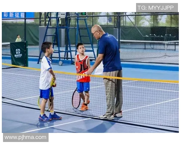 杭州网球队在全国网球速度排行榜中荣登第七名展现实力与潜力 杭州网球队在全国网球速度排行榜中荣登第七名展现实力与潜力