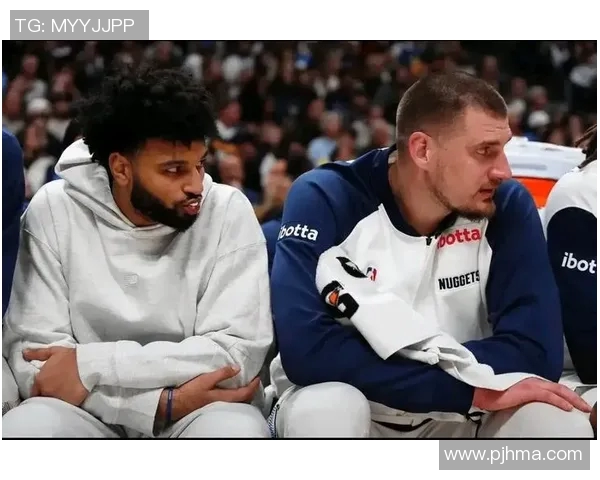 掘金队与灰熊激战正酣谁能在季后赛中笑到最后