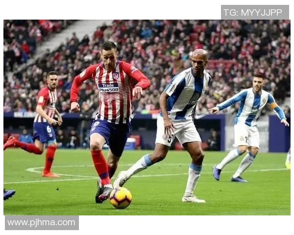 比利亚雷亚尔主场迎战拉科，争夺西甲宝贵积分之战