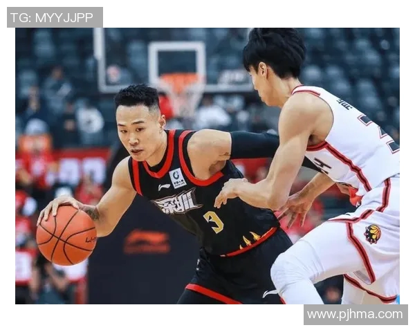 贺希宁：在篮球场上书写青春传奇与拼搏精神的新时代运动员