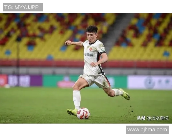 北京国安与上海港的巅峰对决谁能在中超赛场上笑到最后